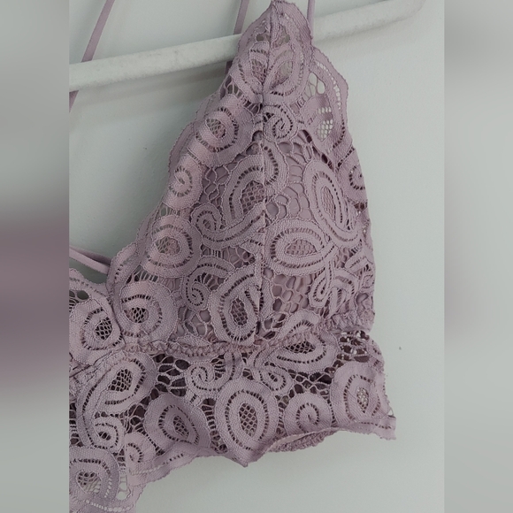 BUNDLE - 2 PINK Victoria's Secret Bralettes - Picture 5 of 15